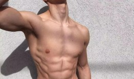 吃瓜网红和男模的区别,揭秘两种不同风格的时尚偶像